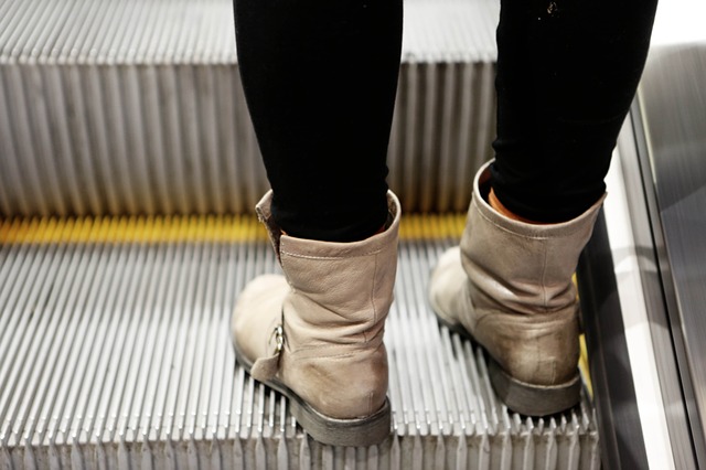 Lois on The Escalator